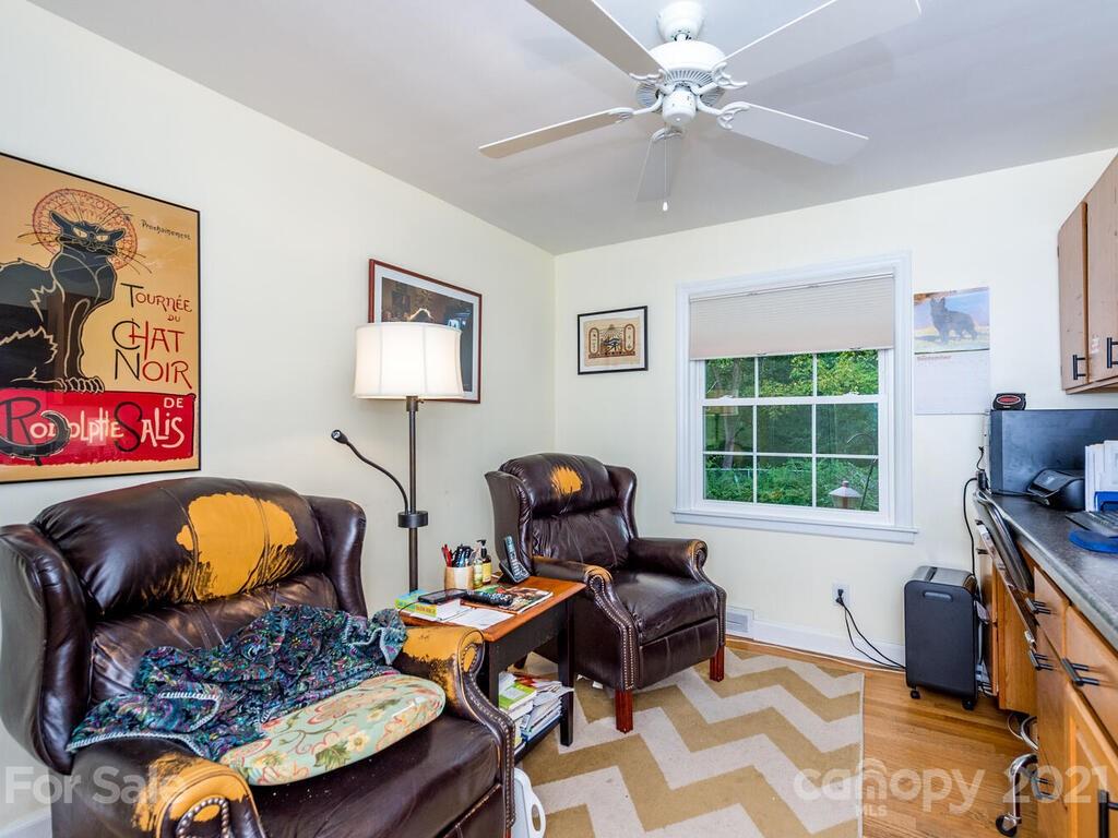 109 Edgehill Road Hendersonville, NC 28739 - Photo 27 of 35 Gallery Image 27