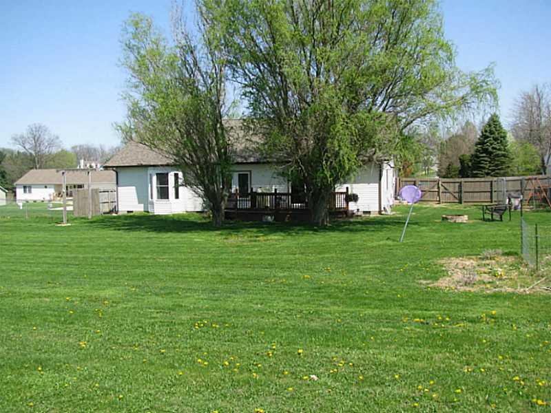3382 Westward Road Spencer, IN 47460 - Photo 3 of 17 Gallery Image 3