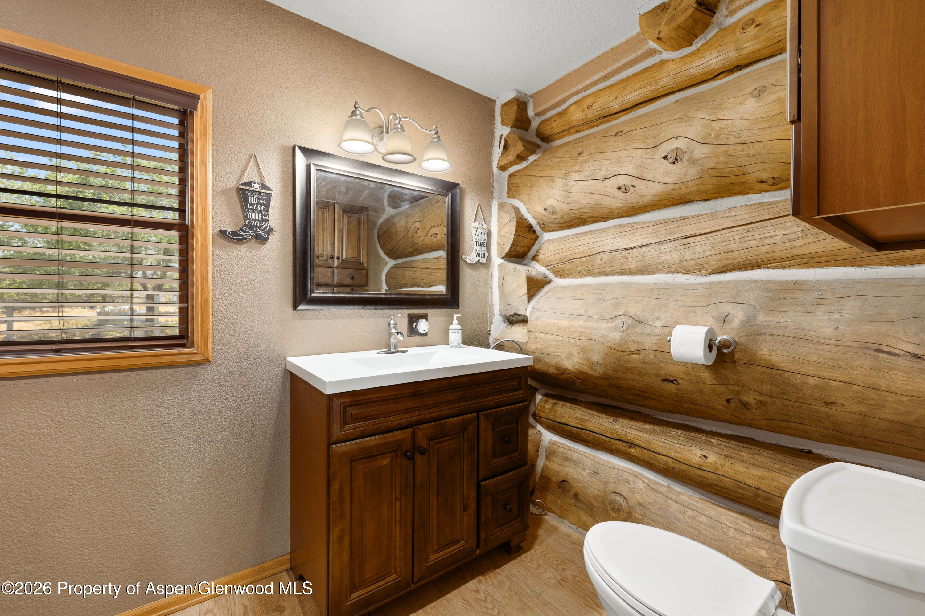 400 Quick Silver Way Rifle, CO 81650 - Photo 28 of 42 Full Bath