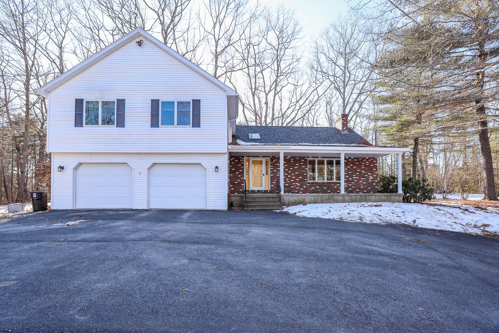 135 Ridgeview Drive Bangor, ME 04401 - Photo 1 of 37 Front