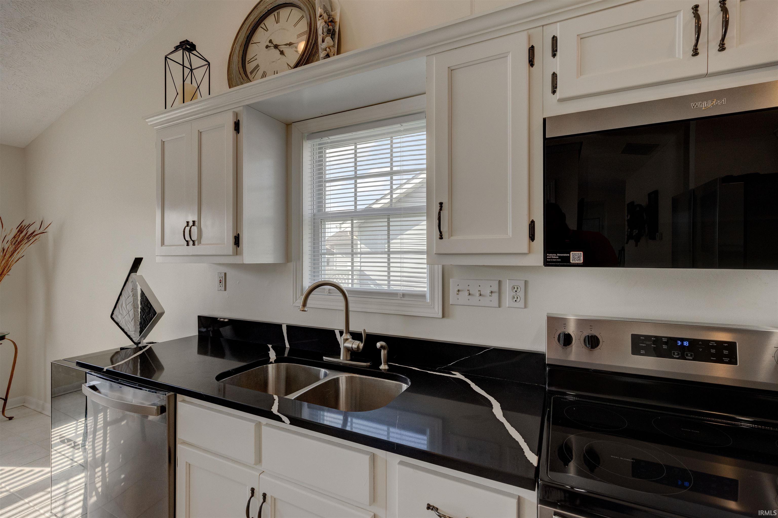 4155 Country Ridge Drive Newburgh, IN 47630 - Photo 24 of 36