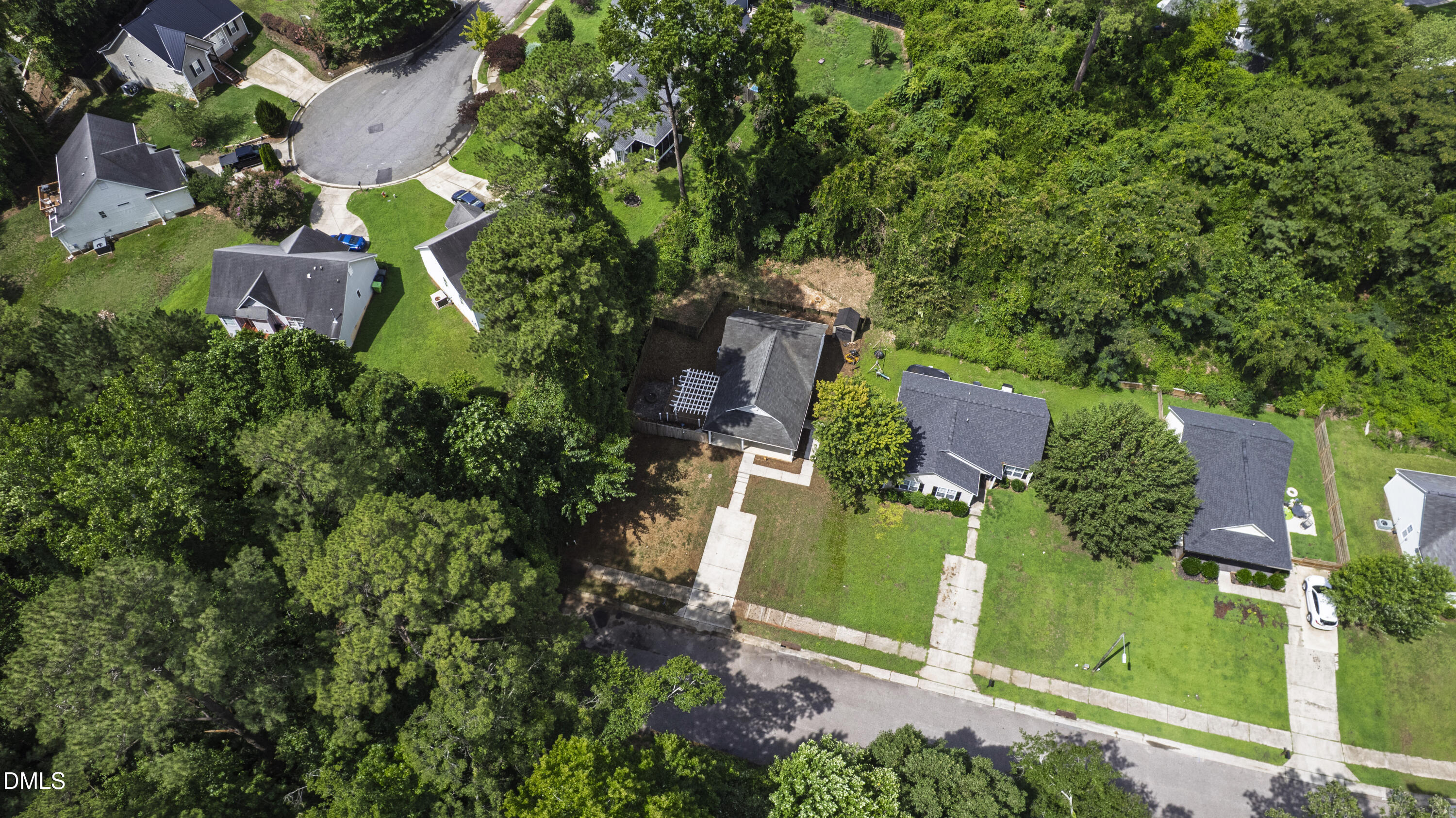 1341 Crabtree Boulevard Raleigh, NC 27610 - Photo 39 of 48 Crabtree (5)