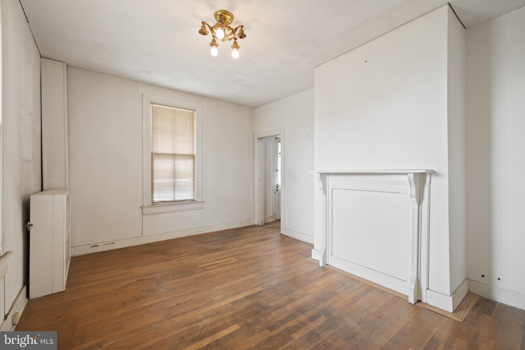 6446 Old Landover Road Landover, MD 20784 - Photo 6 of 42 Living Room