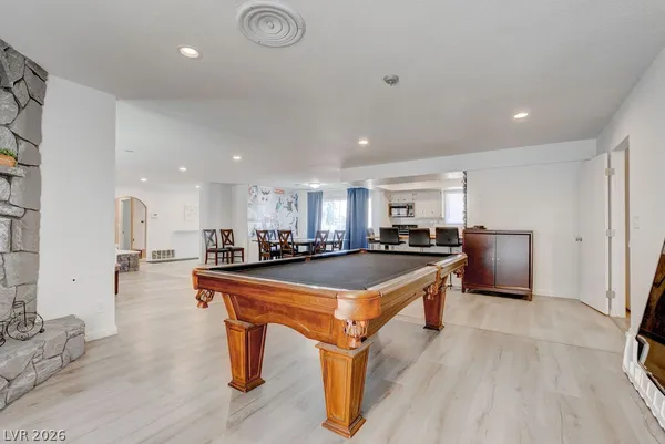 $3,075 | 1489 Santa Anita Drive, Las Vegas, NV 89119