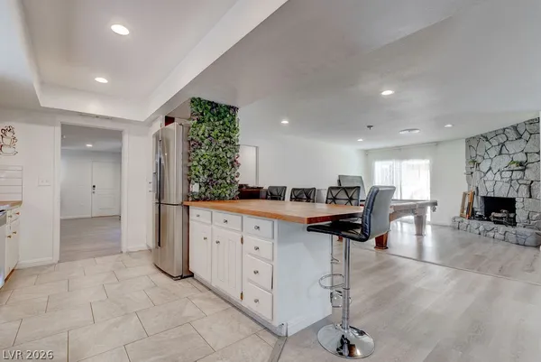 $3,075 | 1489 Santa Anita Drive, Las Vegas, NV 89119