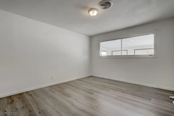 $3,075 | 1489 Santa Anita Drive, Las Vegas, NV 89119