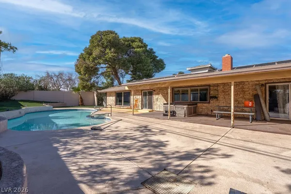 $3,075 | 1489 Santa Anita Drive, Las Vegas, NV 89119