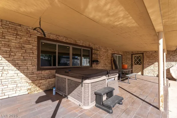 $3,075 | 1489 Santa Anita Drive, Las Vegas, NV 89119