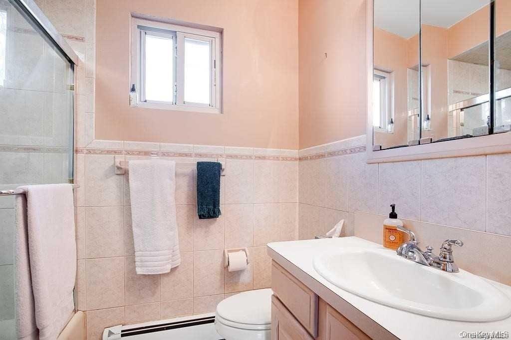 254 Haypath Road Old Bethpage, NY 11804 - Photo 5 of 11