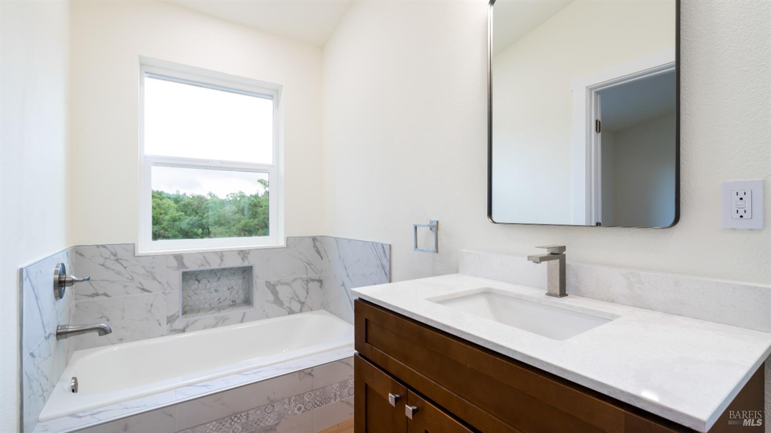 19331 Moon Ridge Road Hidden Valley Lake, CA 95467 - Photo 19 of 44