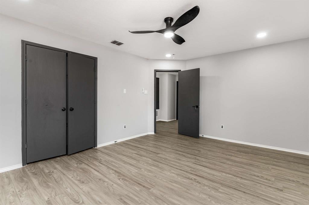 4529 Martingale View Lane Fort Worth, TX 76244 - Photo 21 of 38 a view of an empty room