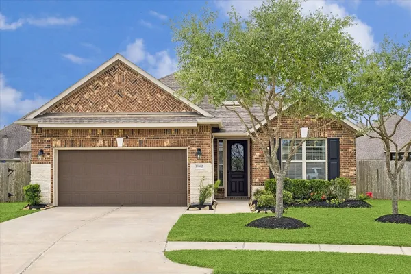 $450,000 | 19102 Shoreside Terrace Drive, Manvel, TX 77578