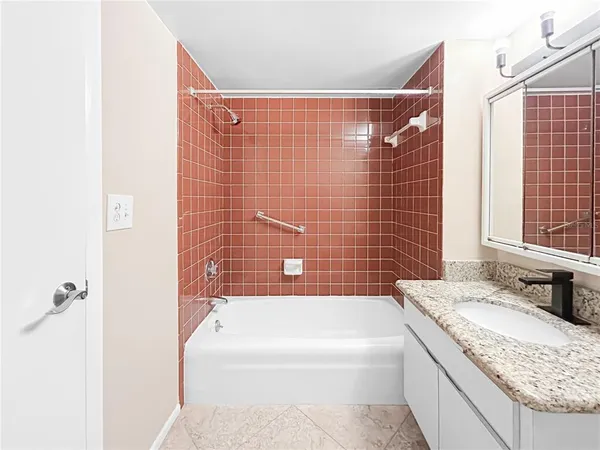 $2,500 | 50 Harbor View Lane, Unit 23, Belleair Bluffs, FL 33770