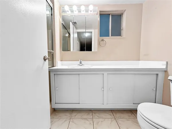 $2,500 | 50 Harbor View Lane, Unit 23, Belleair Bluffs, FL 33770