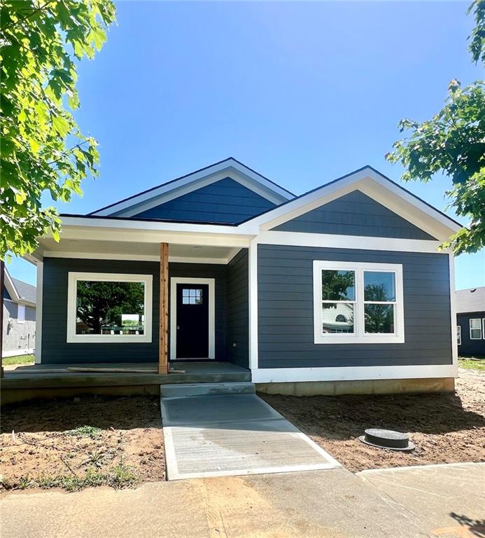 8137 North Farley Ave  