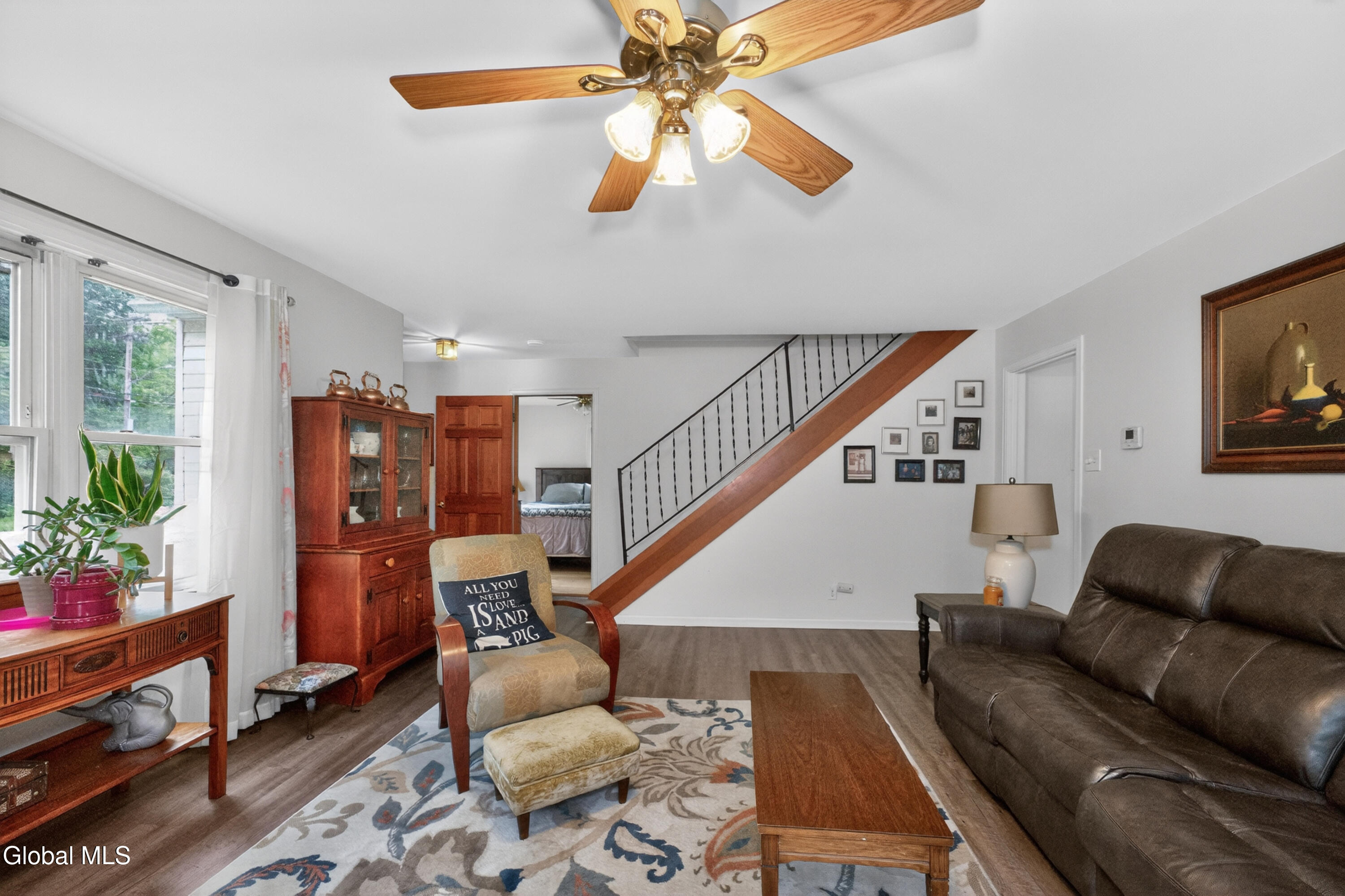 48 Schoolhouse Road Guilderland, NY 12203 - Photo 6 of 44 1 Apt Up 4