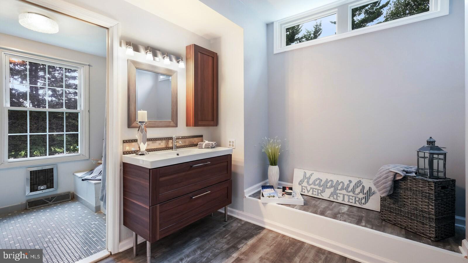 526 Cedar Hill Road Ambler, PA 19002 - Photo 26 of 37 Main Bath