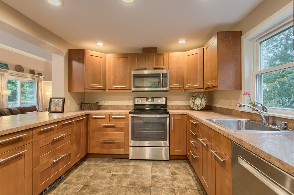 101 Williamsville Road Hubbardston, MA 01452 - Photo 3 of 30 Gallery Image 3
