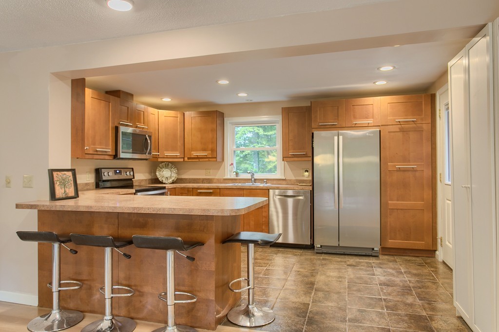101 Williamsville Road Hubbardston, MA 01452 - Photo 6 of 30 Gallery Image 6
