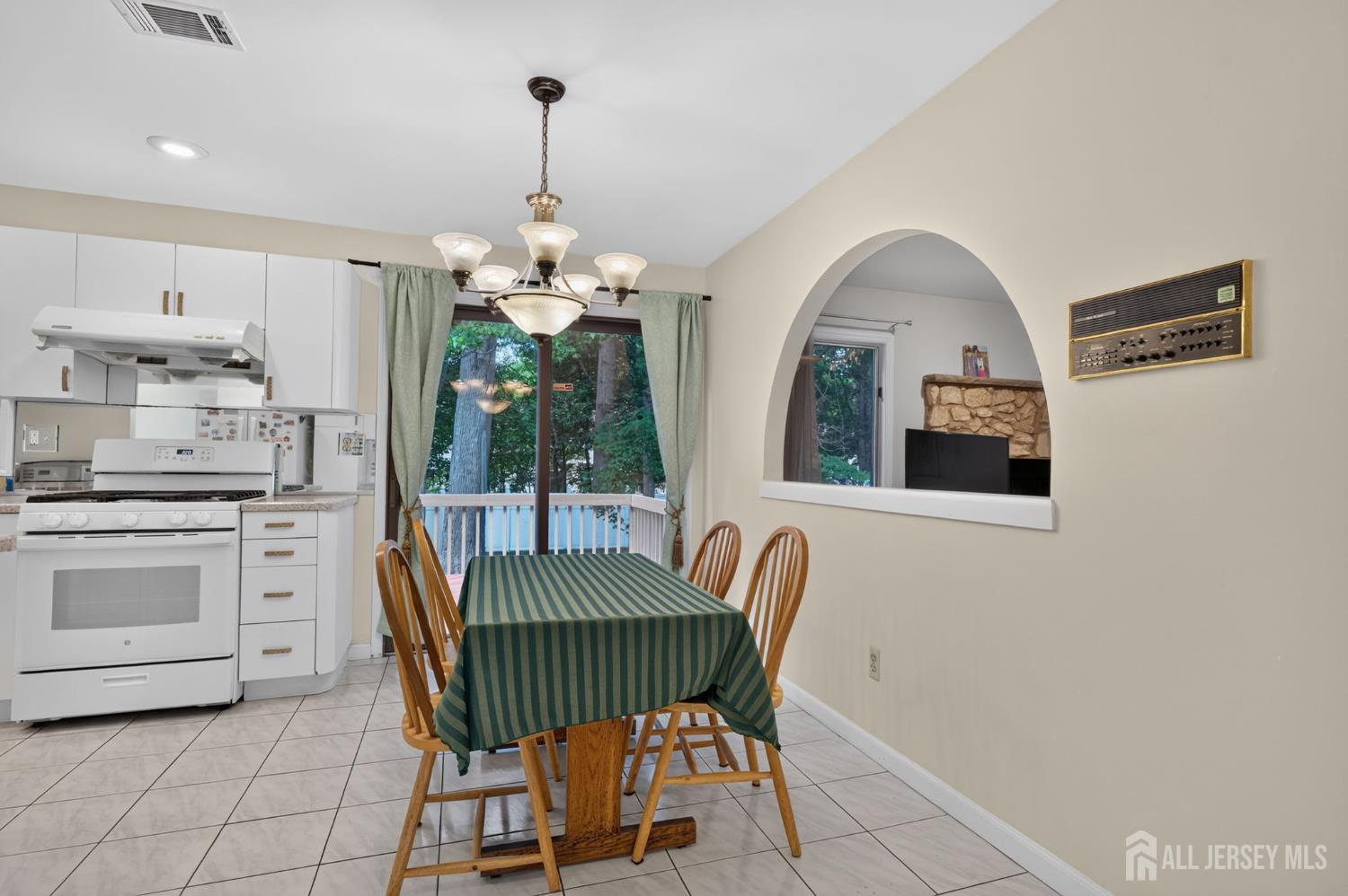 14 Gallo Way Edison, NJ 08820 - Photo 16 of 38