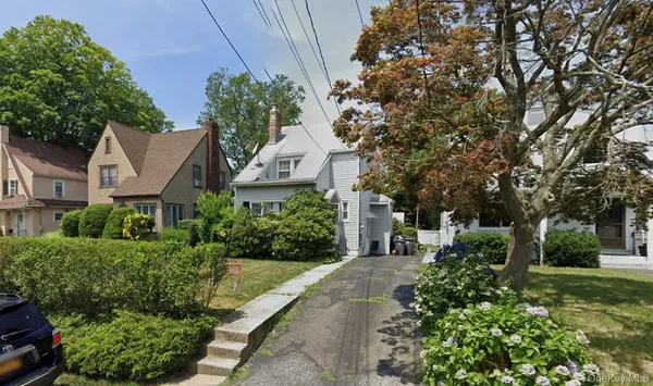 $600,000 | 140 Grant Avenue, White Plains, NY 10604