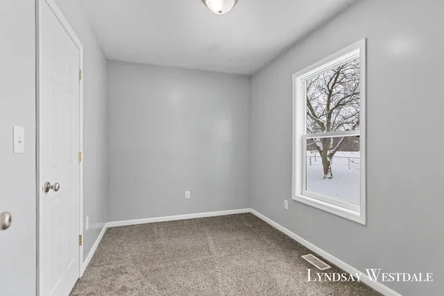 $180,000 | 2059 West County Farm Road, Sheridan, MI 48884