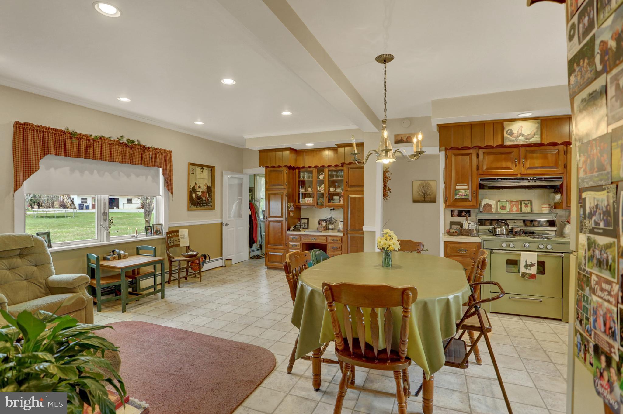 273 Springville Road New Holland, PA 17557 - Photo 8 of 84