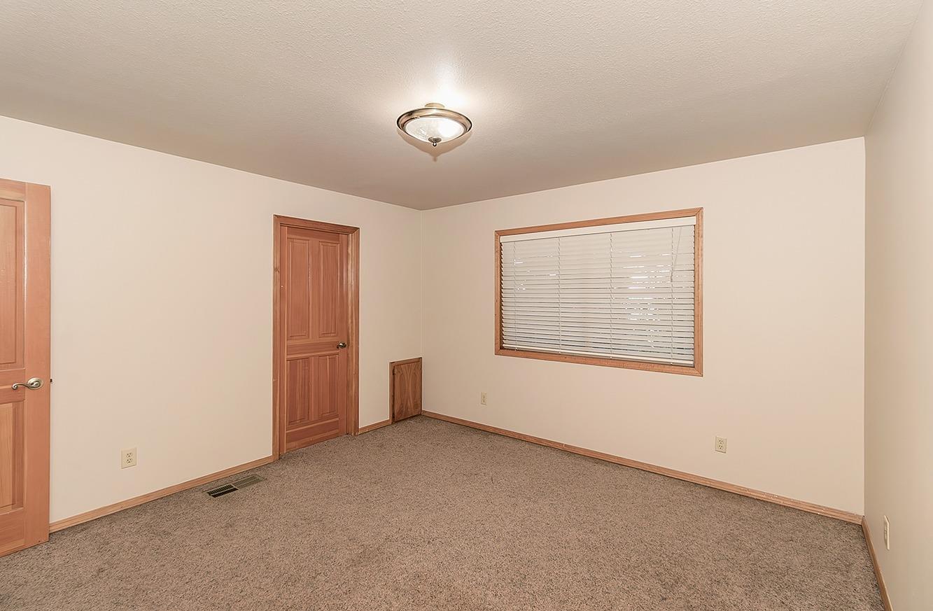 39132 Checkerbloom Lane Shaver Lake, CA 93664 - Photo 23 of 31