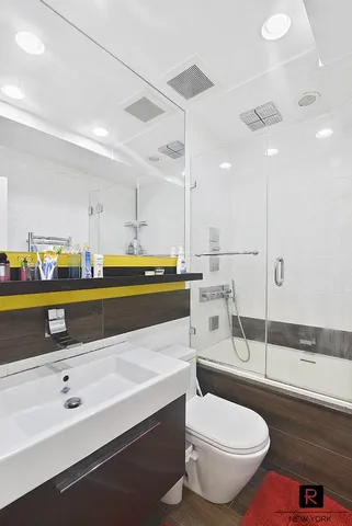 $1,795,000 | 525 East 80th Street, Unit 7D | Upper East Side