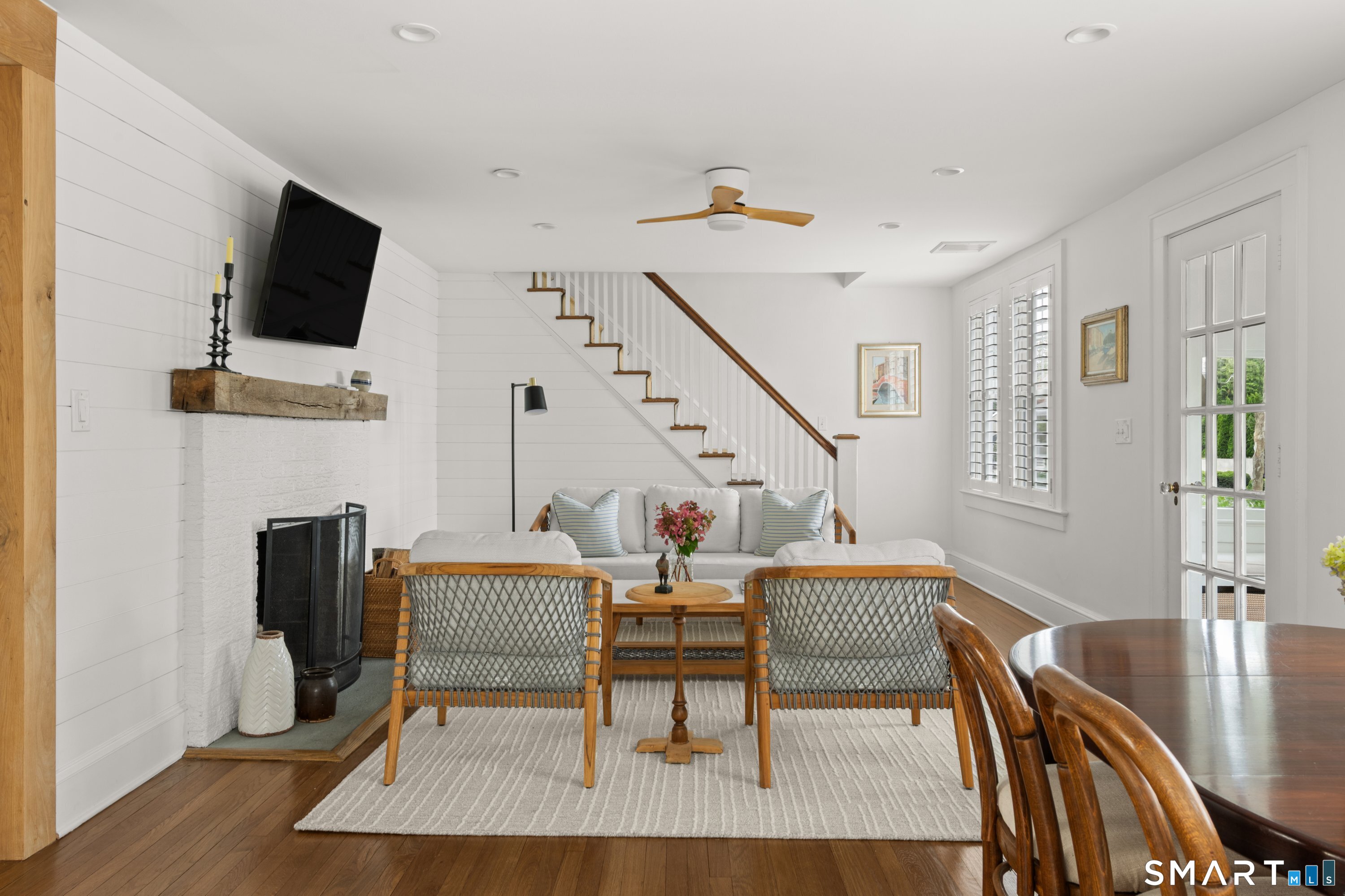 126 Oldfield Road Fairfield, CT 06824 - Photo 23 of 38 Gallery Image 23