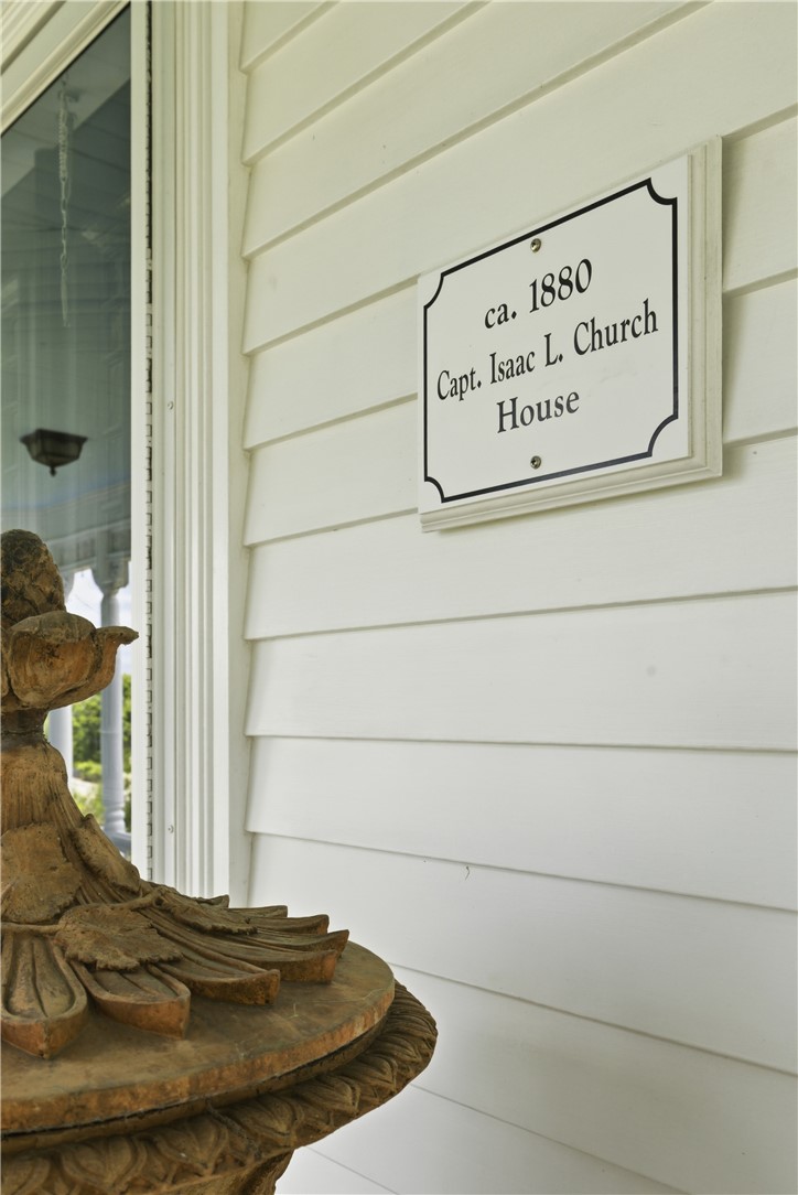 1660 Main Road Tiverton, RI 02878 - Photo 4 of 50