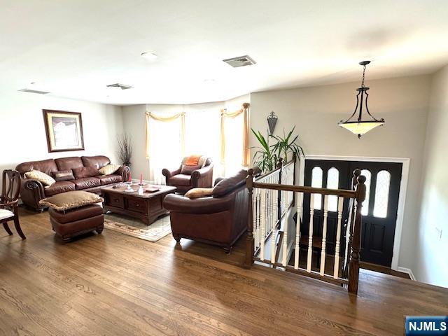 8 Towsen Road, Unit 1 Wayne, NJ 07470 - Photo 2 of 12 Gallery Image 2