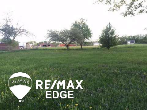 1010 East Vienna Road Clio, MI 48420 - Photo 4 of 13 20431772-3.JPG
