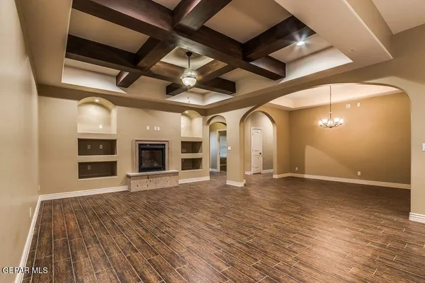 $425,000 | 1118 Steel Hill Avenue, Santa Teresa, NM 88008