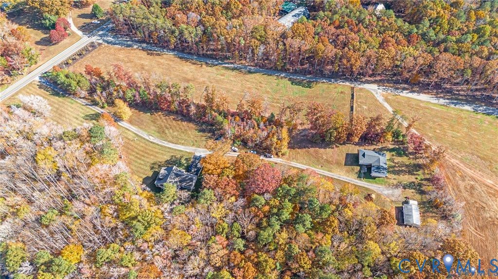 16307 Mountain Road Montpelier, VA 23192 - Photo 48 of 50 a view of a yard with wooden fence