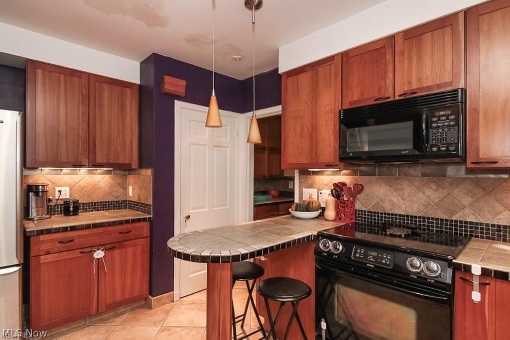 2687 Haddam Road Cleveland, OH 44120 - Photo 13 of 30 Gallery Image 13