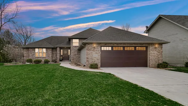 $499,900 | 10621 Erie Drive, Crown Point, IN 46307