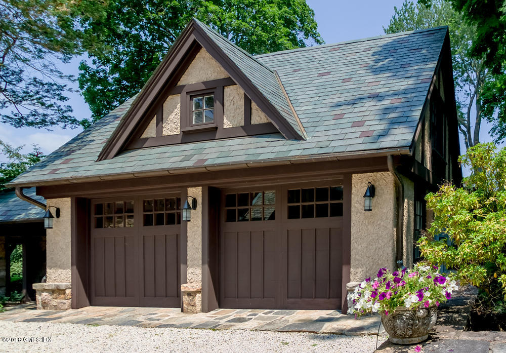 47 Carriglea Drive Riverside, CT 06878 - Photo 40 of 49 a front view of a house with a yard
