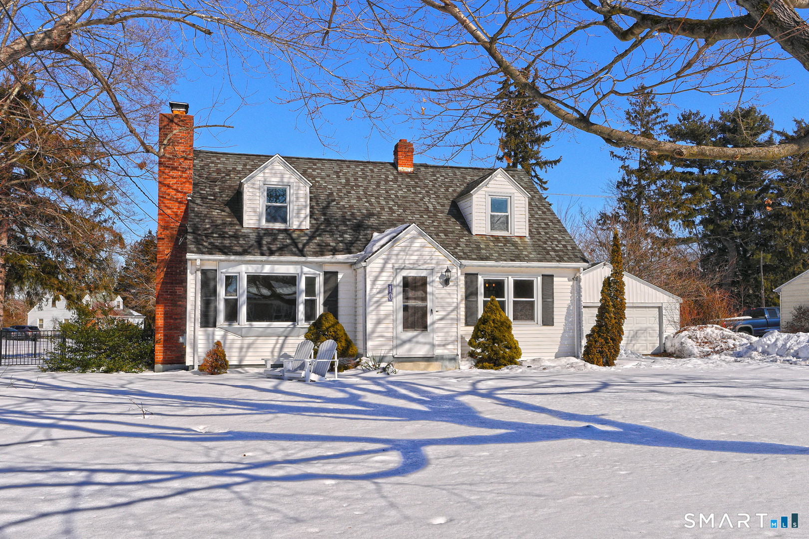 10 Hemingway Road North Haven, CT 06473 - Photo 1 of 38 Lots of morning sun