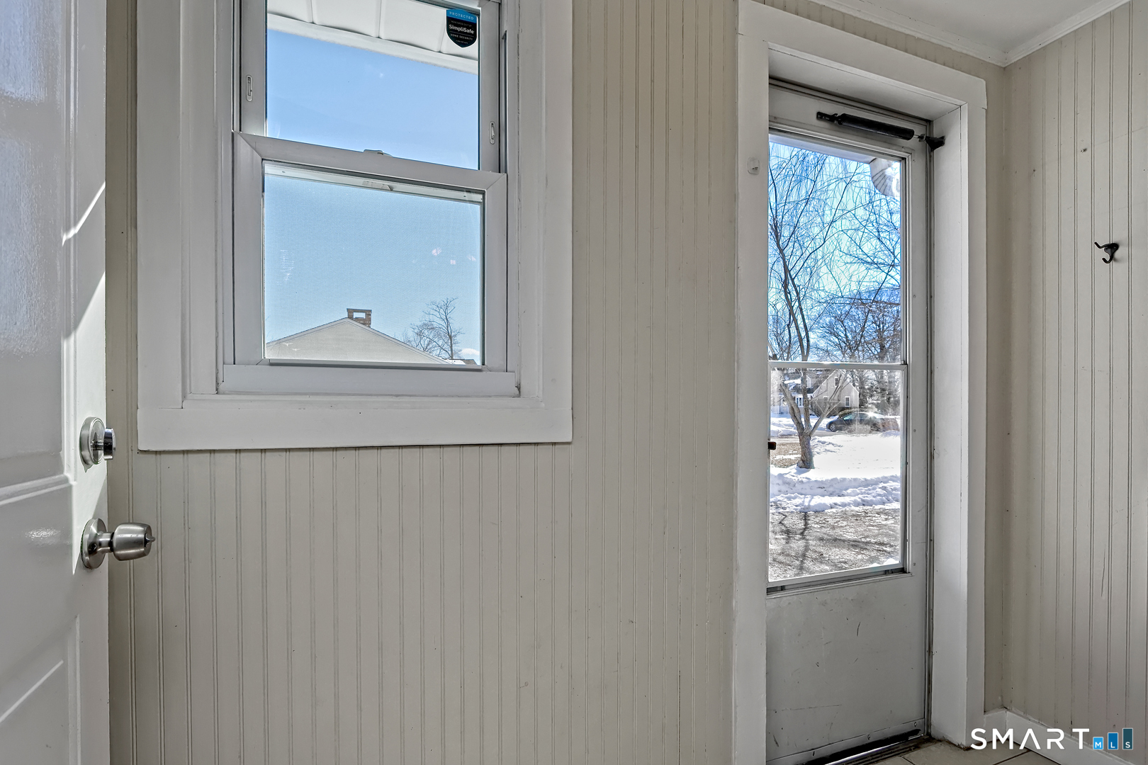 10 Hemingway Road North Haven, CT 06473 - Photo 14 of 38 Front vestibule with tile floor