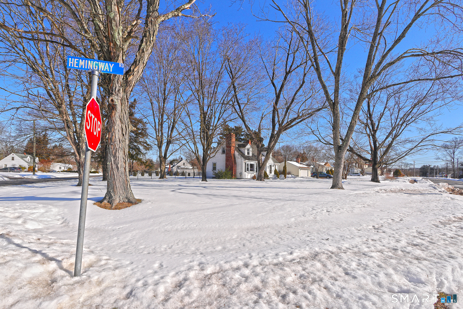 10 Hemingway Road North Haven, CT 06473 - Photo 37 of 38 Corner lot, and very walkable neighborhood