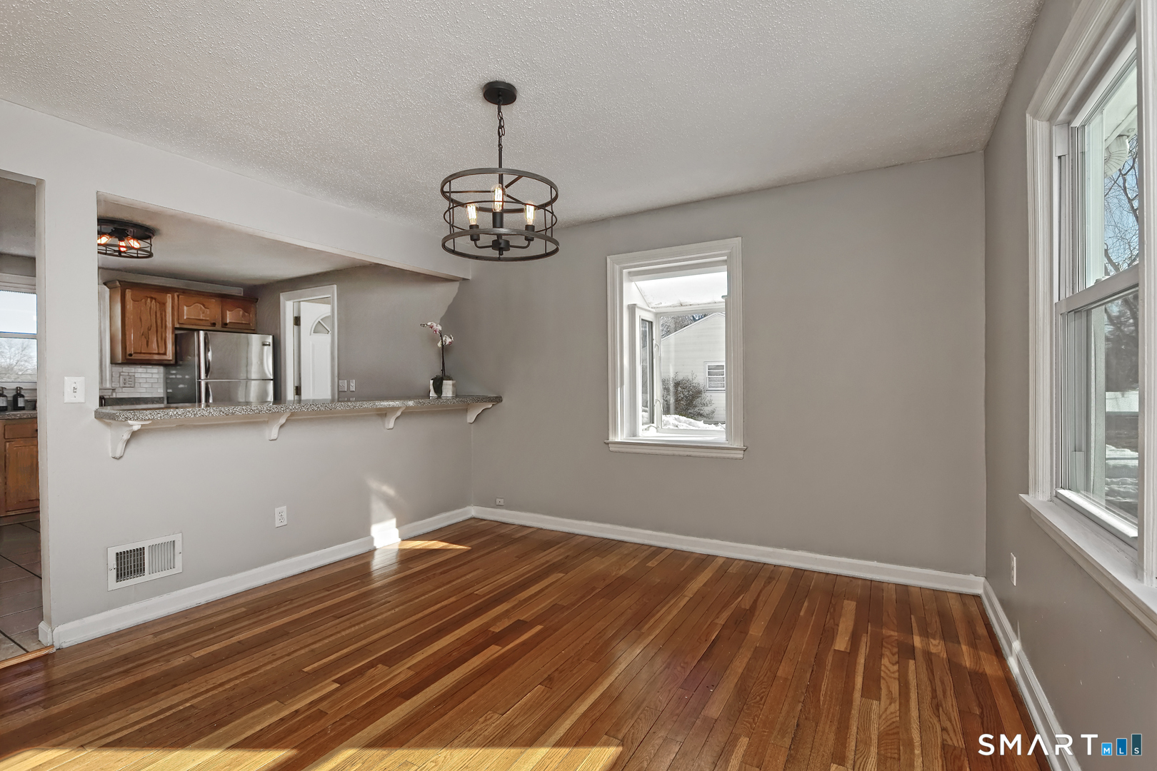 10 Hemingway Road North Haven, CT 06473 - Photo 7 of 38 So much natural light and easy entertaining