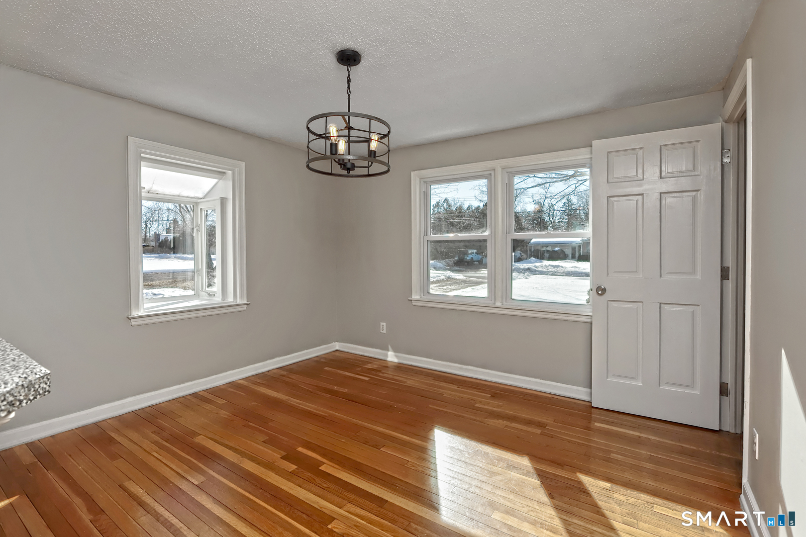 10 Hemingway Road North Haven, CT 06473 - Photo 8 of 38