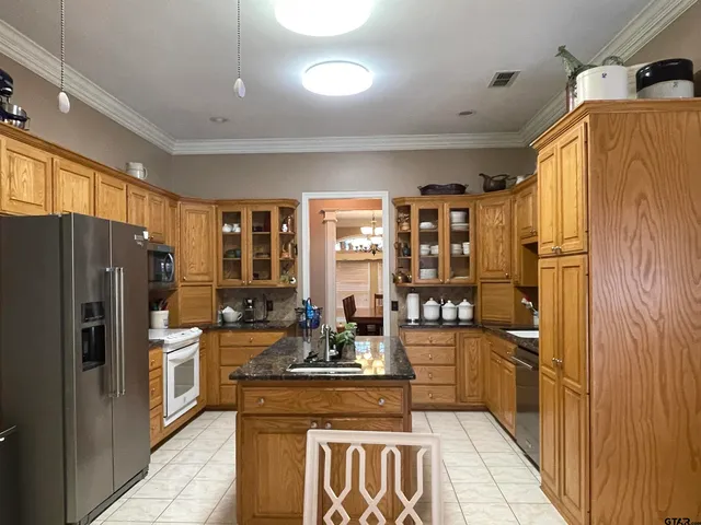 $560,000 | 3617 Flagstone Drive, Tyler, TX 75707