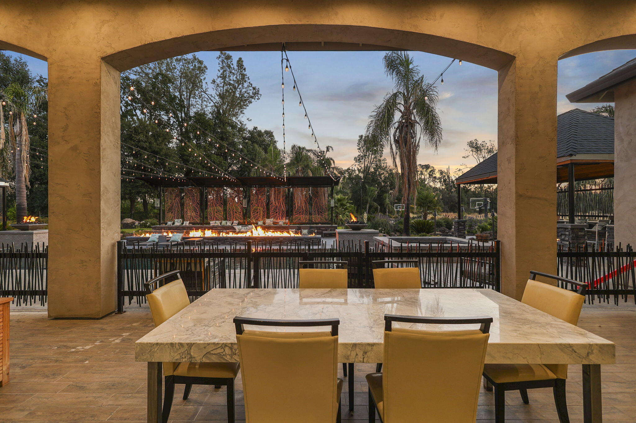 19580 Mockingbird Lane Redding, CA 96002 - Photo 20 of 72 98-web-or-mls-LZ0A0160