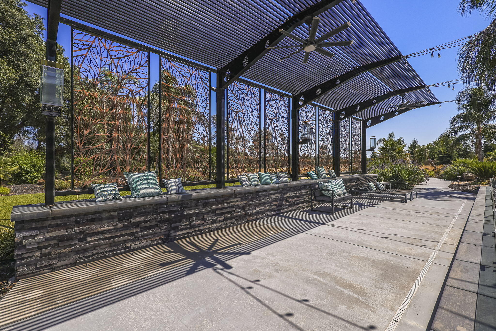 19580 Mockingbird Lane Redding, CA 96002 - Photo 35 of 72 73-web-or-mls-CAMA1344