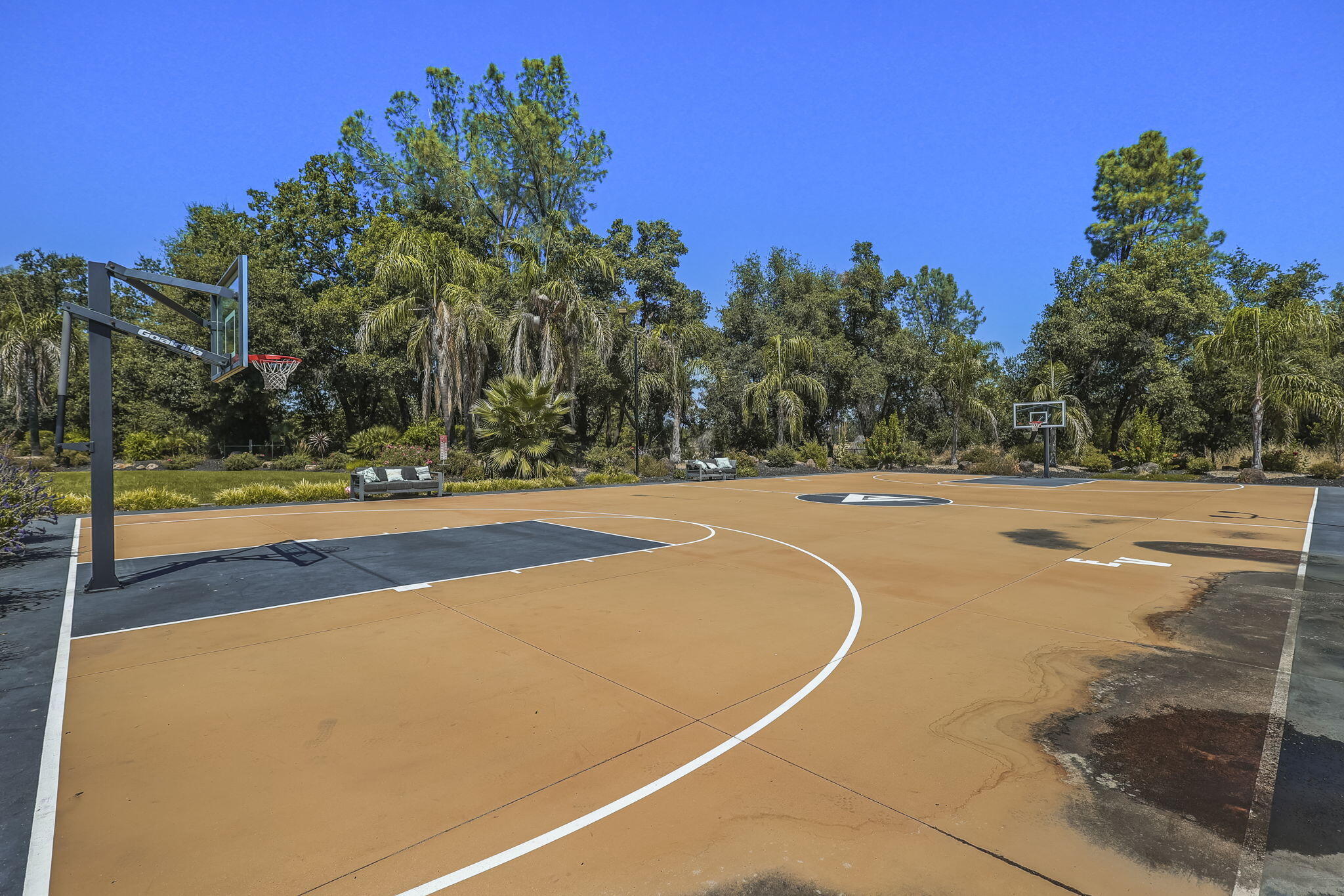 19580 Mockingbird Lane Redding, CA 96002 - Photo 9 of 72 a view of a swimming pool with a yard