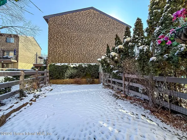 $744,999 | 116 Dogwood Lane | Grasmere