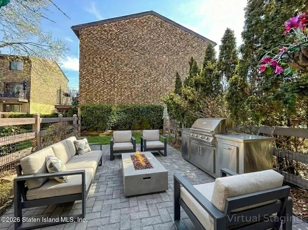 $744,999 | 116 Dogwood Lane | Grasmere
