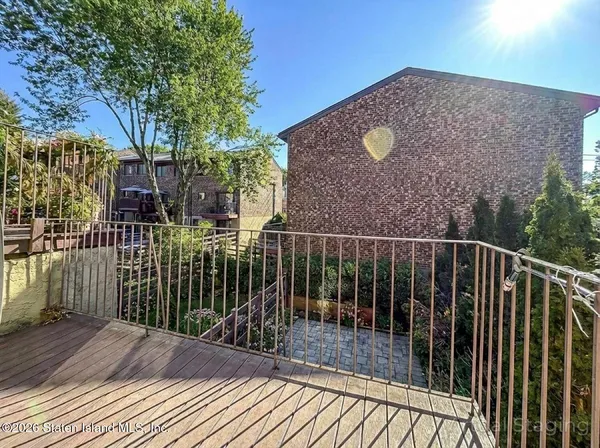 $744,999 | 116 Dogwood Lane | Grasmere